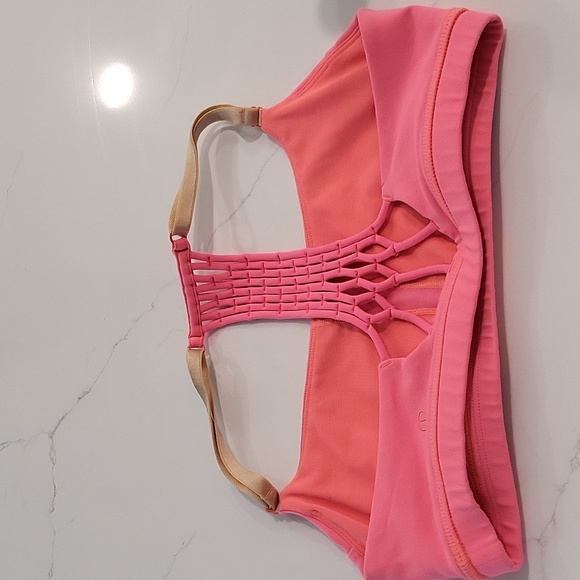 Lululemon Bra 6 - Picture 2 of 5